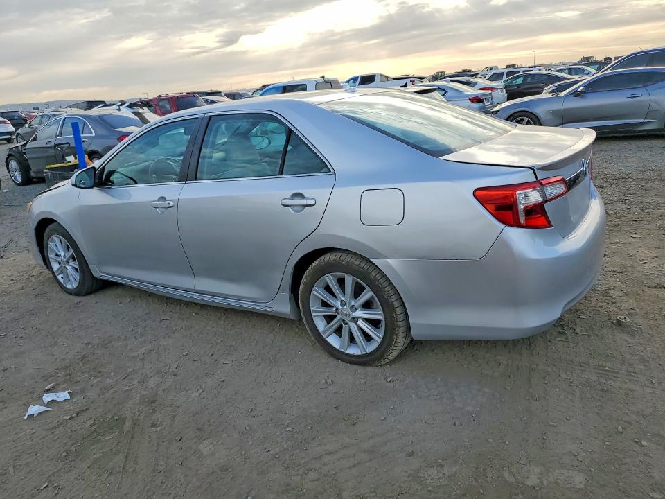 2013 Toyota Camry Hybr მანქანა იყიდება აუქციონზე, vin: 4T1BD1FK0DU086562, აუქციონის ნომერი: 76463685
