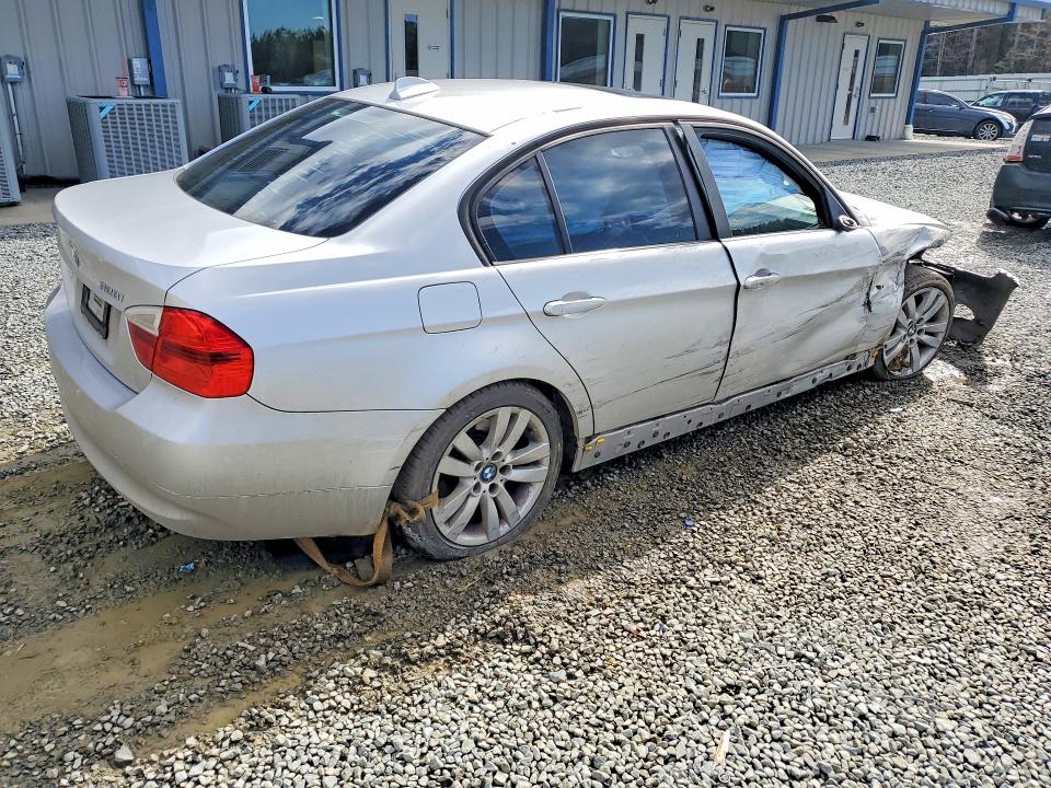 Продажа на аукционе авто 2007 Bmw 328, vin: WBAVC53567FZ76239, номер лота: 77012095