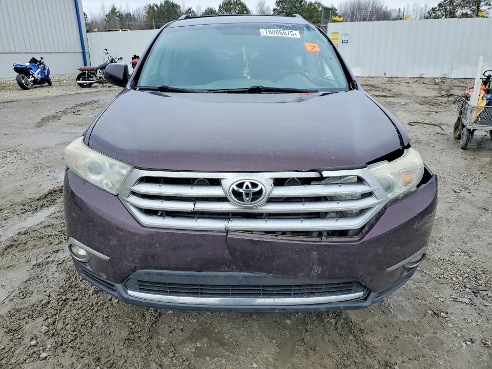 2013 Toyota Highlander მანქანა იყიდება აუქციონზე, vin: 5TDZA3EH8DS036428, აუქციონის ნომერი: 78886575