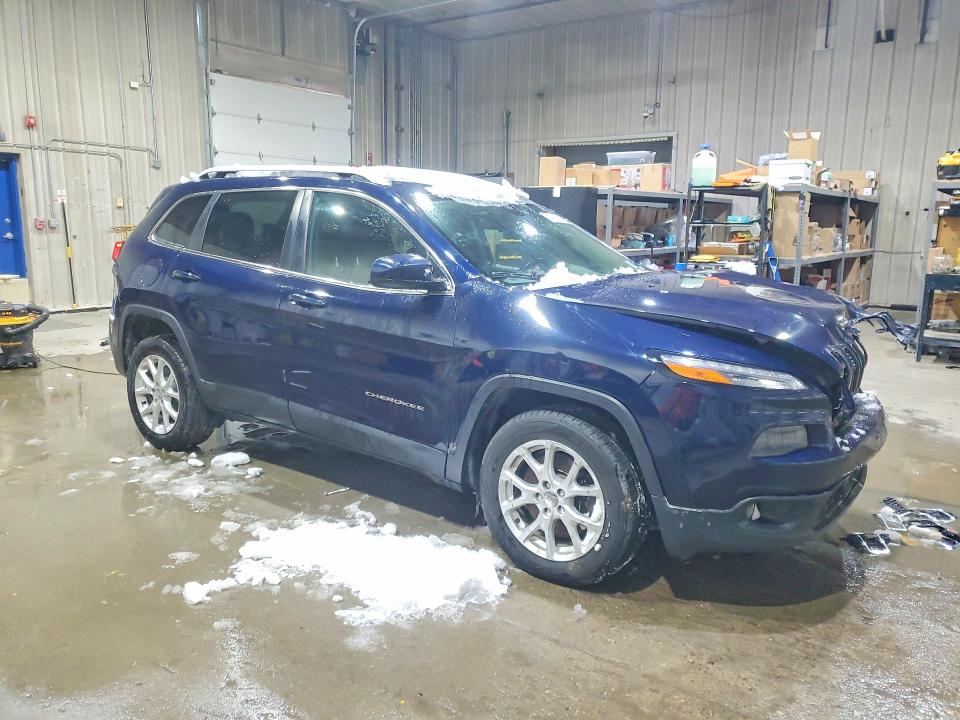 74022145 :رقم المزاد ، 1C4PJMCS6GW131926 vin ، 2016 Jeep Cherokee مزاد بيع