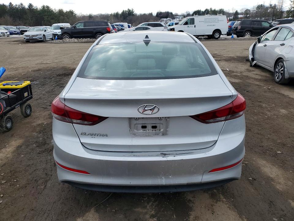 76781165 :رقم المزاد ، 5NPD84LF3JH303814 vin ، 2018 Hyundai Elantra مزاد بيع