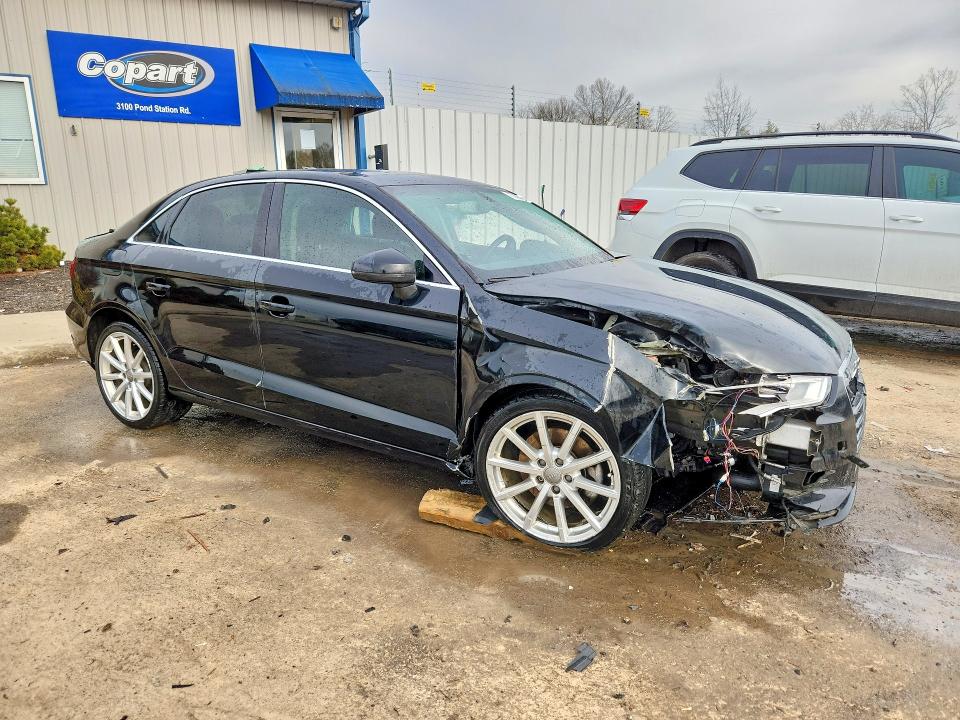 Продажа на аукционе авто 2015 Audi A3, vin: WAUEFGFF1F1058305, номер лота: 77003515