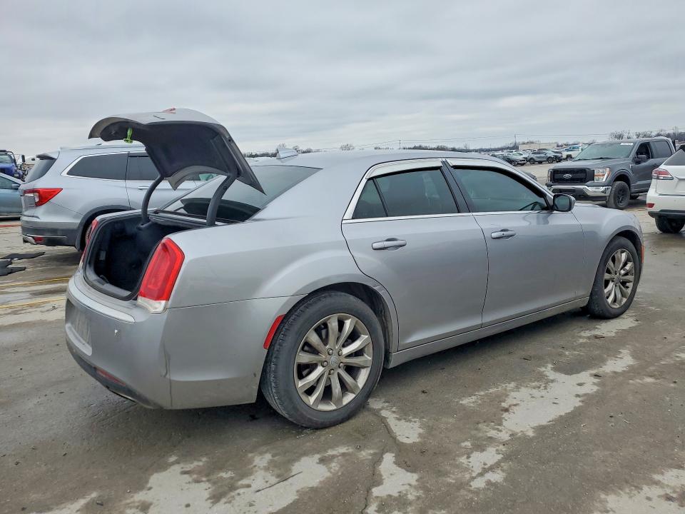 2016 Chrysler 300 მანქანა იყიდება აუქციონზე, vin: 2C3CCARG8GH170997, აუქციონის ნომერი: 78554825