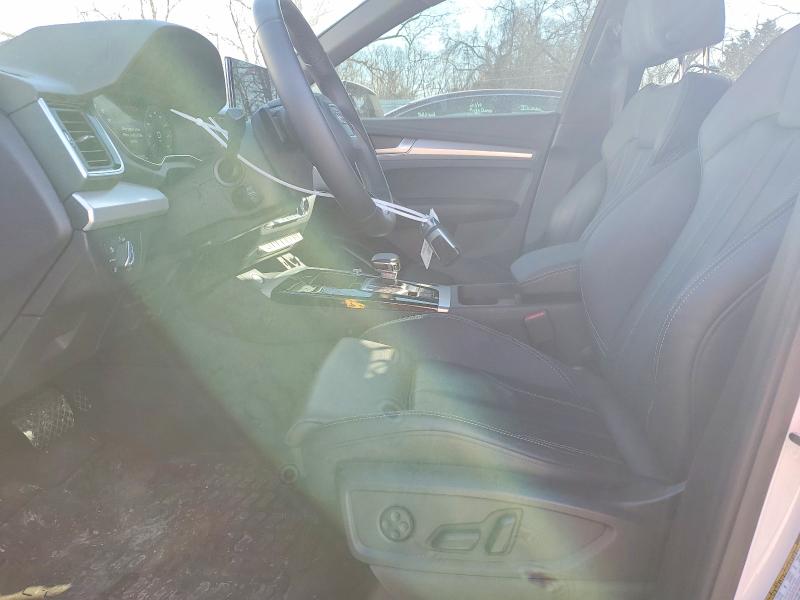 77579295 :رقم المزاد ، WA1GAAFY7R2111798 vin ، 2024 Audi Q5 مزاد بيع