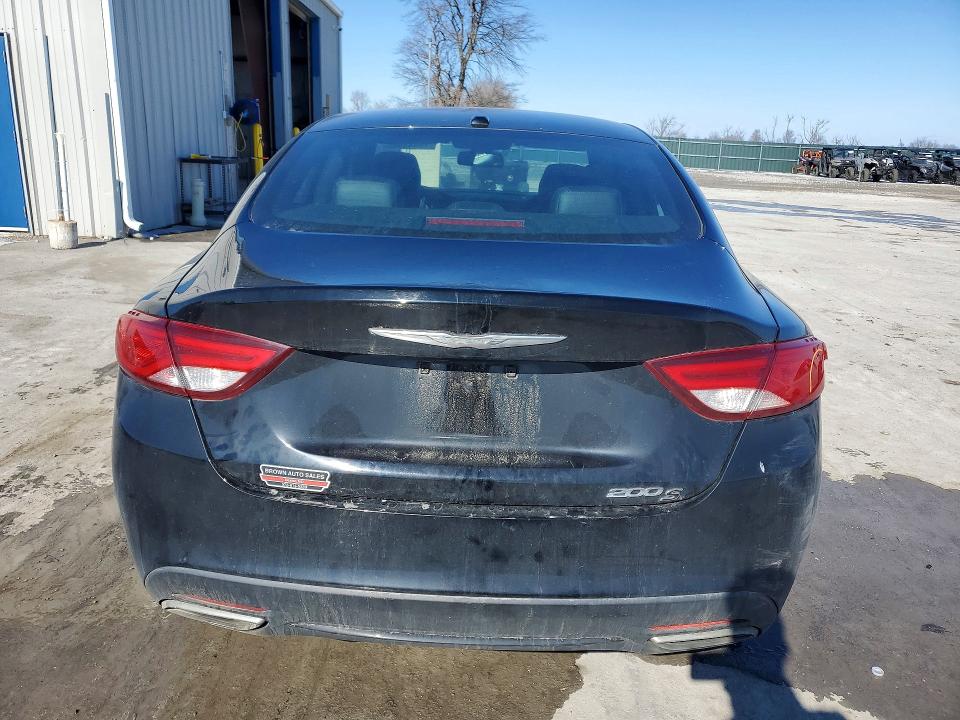 76444985 :رقم المزاد ، 1C3CCCBG7FN517733 vin ، 2015 Chrysler 200 مزاد بيع