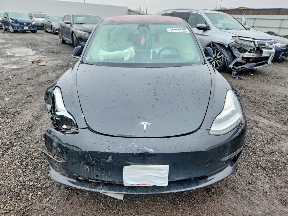 76958535 :رقم المزاد ، 5YJ3E1EA1JF166228 vin ، 2018 Tesla Model 3 مزاد بيع