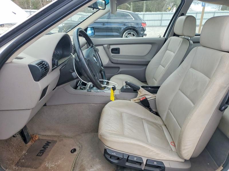 79061065 :رقم المزاد ، WBACG8321VAU39243 vin ، 1997 Bmw 318 مزاد بيع