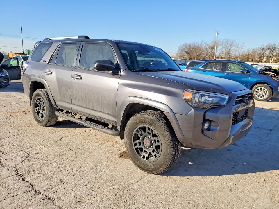 76723075 :رقم المزاد ، JTEMU5JR8M5909401 vin ، 2021 Toyota 4runner مزاد بيع