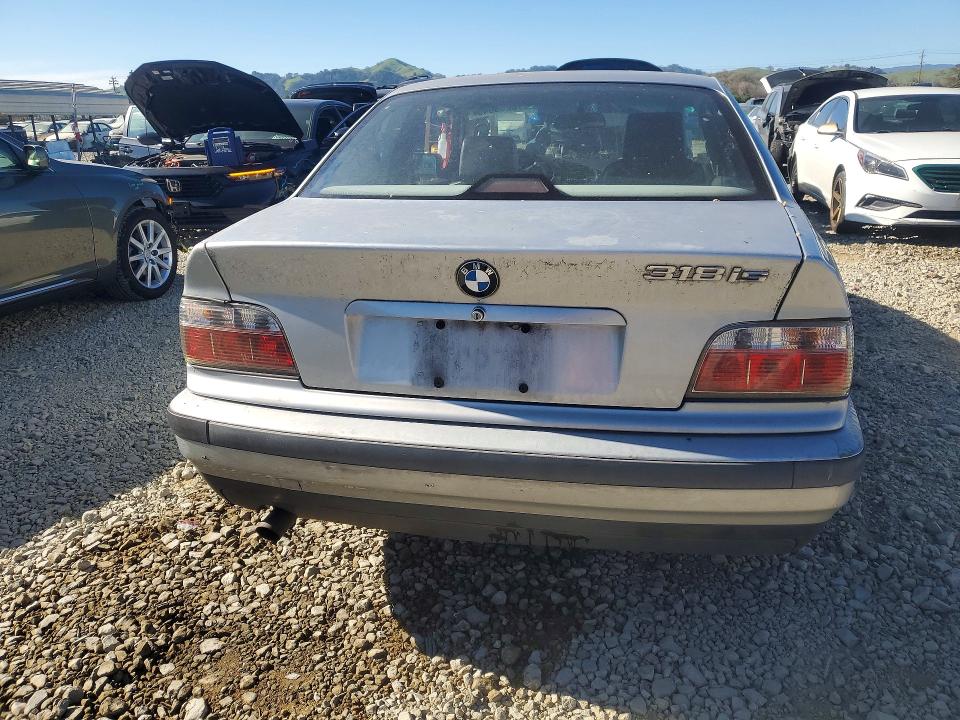 76259845 :رقم المزاد ، WBABE7324TEY20909 vin ، 1996 Bmw 318 مزاد بيع