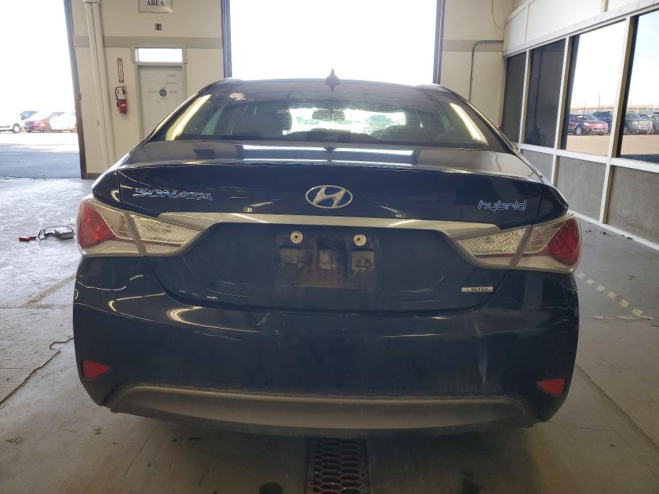 Продажа на аукционе авто 2015 Hyundai Sonata, vin: KMHEC4A43FA125384, номер лота: 77014315