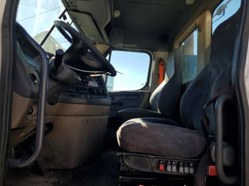 77428975 :رقم المزاد ، 1FUBGEDV1GLHC5615 vin ، 2016 Freightliner Cascadia 1 مزاد بيع