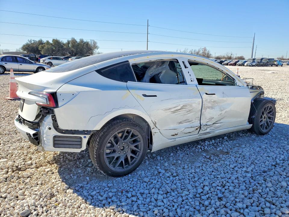 2026 Tesla Model 3 მანქანა იყიდება აუქციონზე, vin: 5YJ3E1EA8TF116140, აუქციონის ნომერი: 75793155