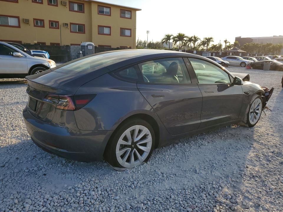 Продажа на аукционе авто 2023 Tesla Model 3, vin: 5YJ3E1EA0PF563230, номер лота: 77557595