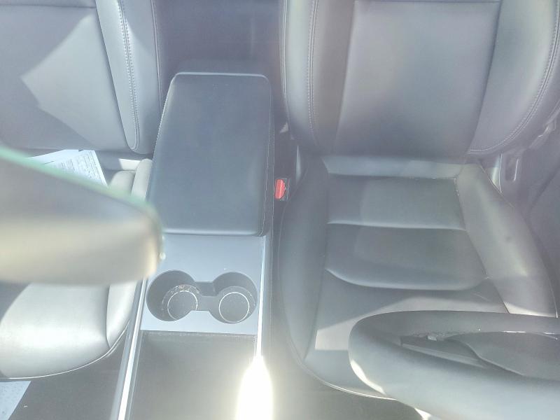 78364345 :رقم المزاد ، 7SAYGDED8RF095264 vin ، 2024 Tesla Model Y مزاد بيع