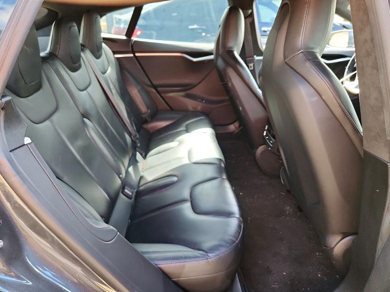 74360135 :رقم المزاد ، 5YJSA1E10FF116595 vin ، 2015 Tesla Model S مزاد بيع
