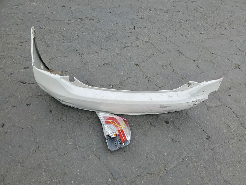 2015 Toyota Prius მანქანა იყიდება აუქციონზე, vin: JTDKN3DU2F0467325, აუქციონის ნომერი: 76031475