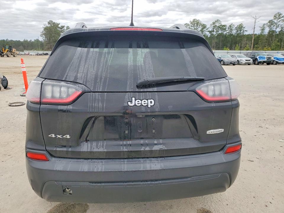 77950645 :رقم المزاد ، 1C4PJMCBXKD121730 vin ، 2019 Jeep Cherokee مزاد بيع