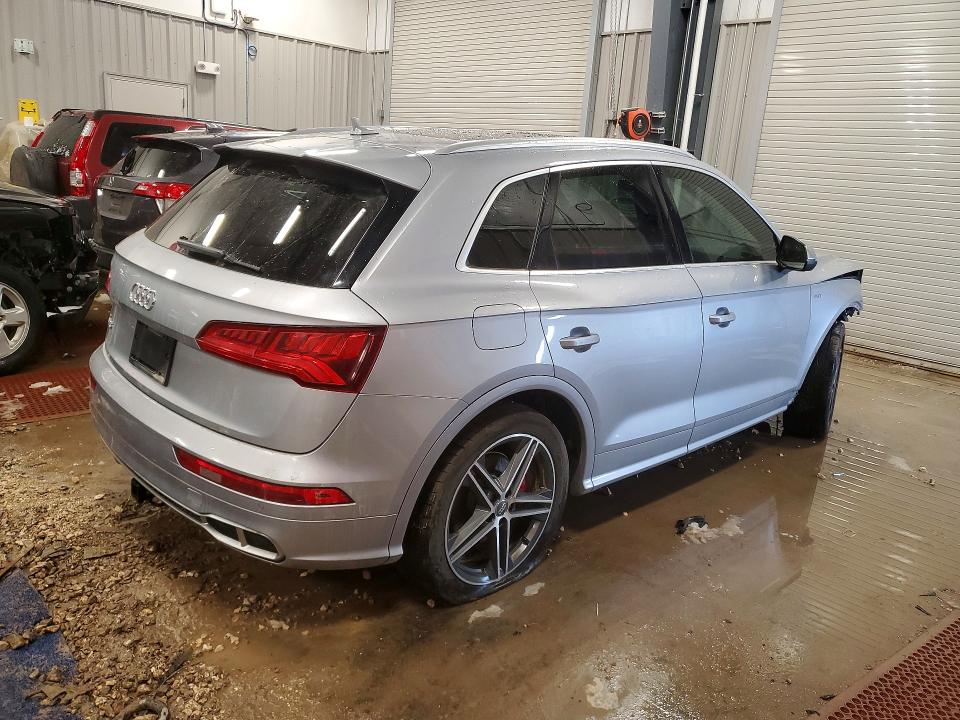 78130445 :رقم المزاد ، WA1C4AFY7J2176466 vin ، 2018 Audi Sq5 مزاد بيع