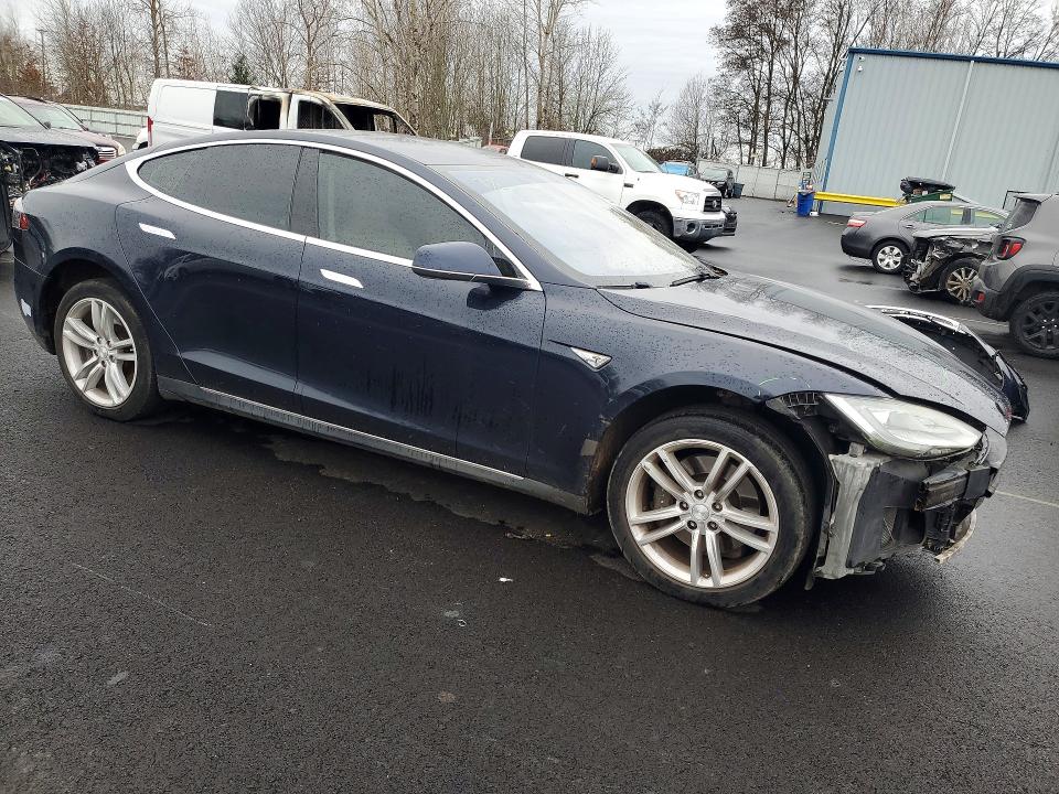 Продажа на аукционе авто 2013 Tesla Model S, vin: 5YJSA1CN8DFP06224, номер лота: 75024225