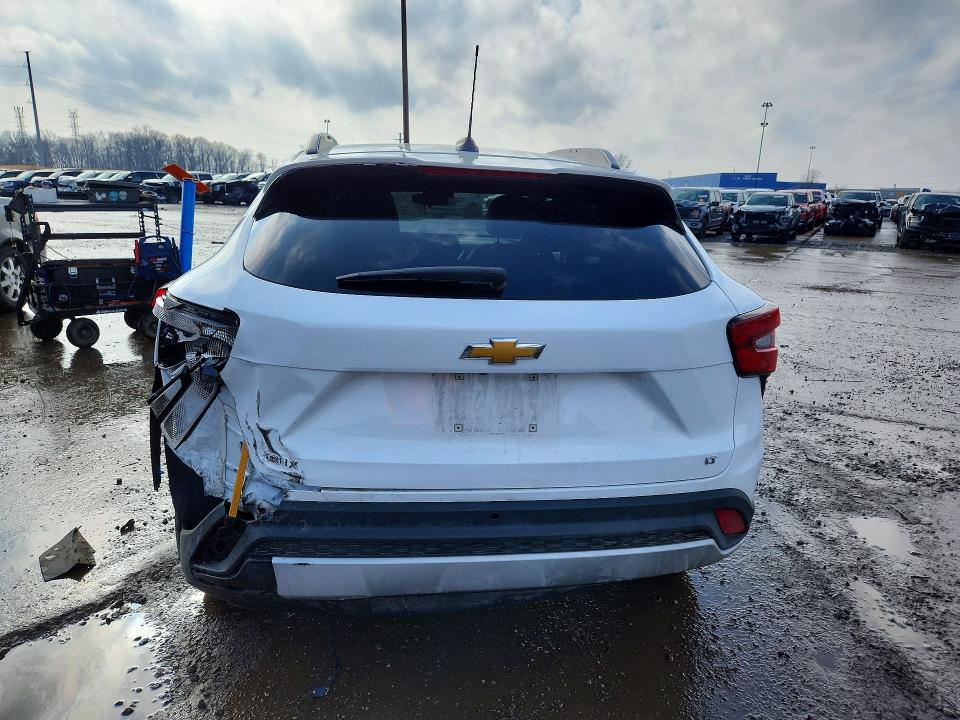 77915965 :رقم المزاد ، KL77LHEP2SC137529 vin ، 2025 Chevrolet Trax مزاد بيع