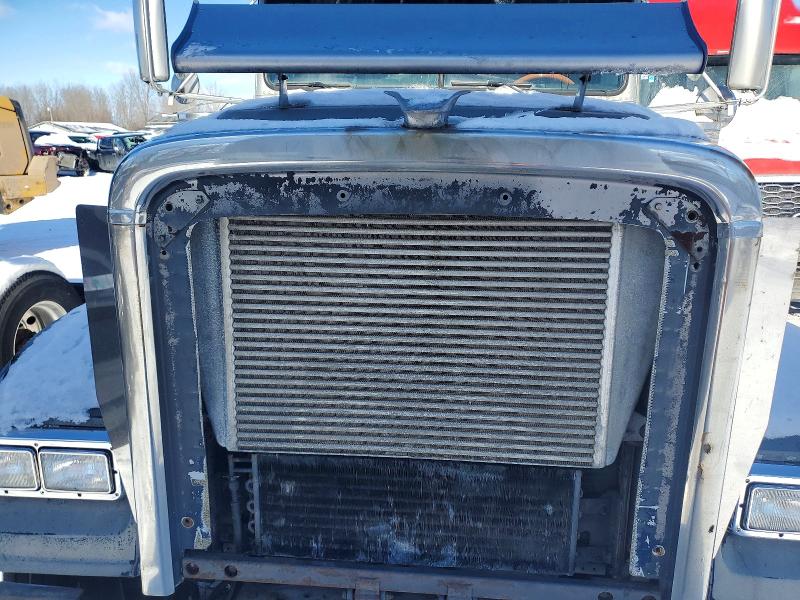 Продаж на аукціоні авто 1998 Freightliner Fld120, vin: 1FUPCSEB4WL924548, номер лоту: 76054875