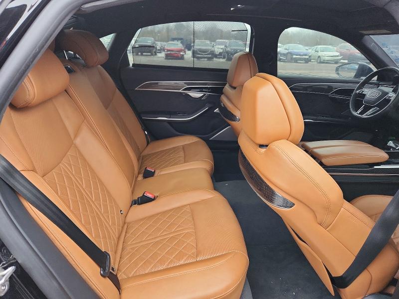 Продажа на аукционе авто 2023 Audi S8, vin: WAULSAF89PN012152, номер лота: 90234355
