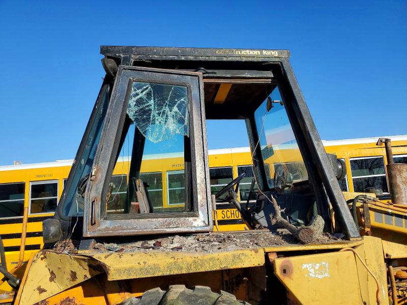 74360815 :رقم المزاد ، 5354082 vin ، 1980 Case 580c مزاد بيع