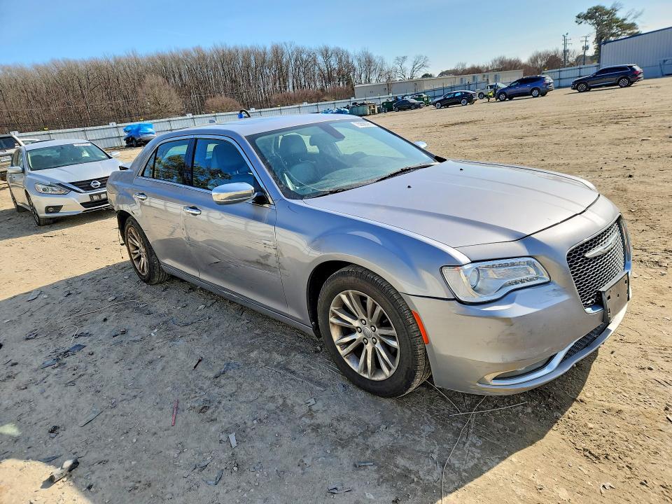 Продажа на аукционе авто 2016 Chrysler 300c, vin: 2C3CCAEG6GH248179, номер лота: 75858395