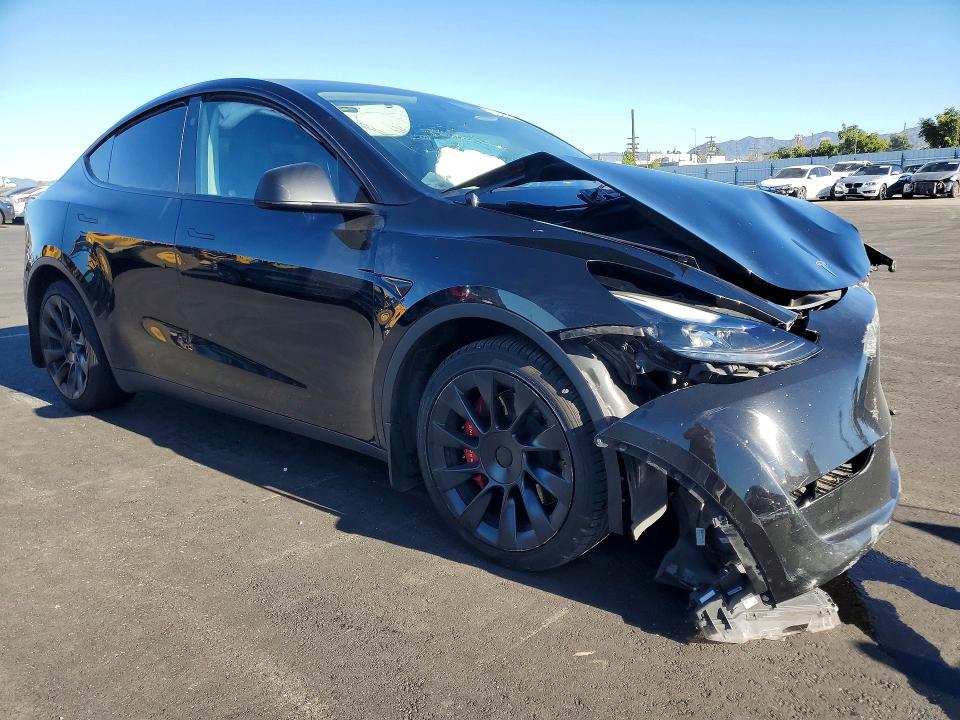 76233435 :رقم المزاد ، 7SAYGDEE3PF882001 vin ، 2023 Tesla Model Y مزاد بيع