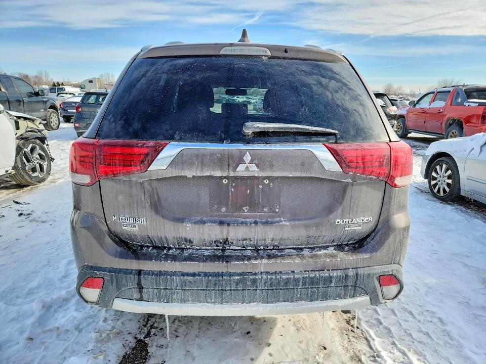 2018 Mitsubishi Outlander მანქანა იყიდება აუქციონზე, vin: JA4AZ2A37JZ619278, აუქციონის ნომერი: 75490155