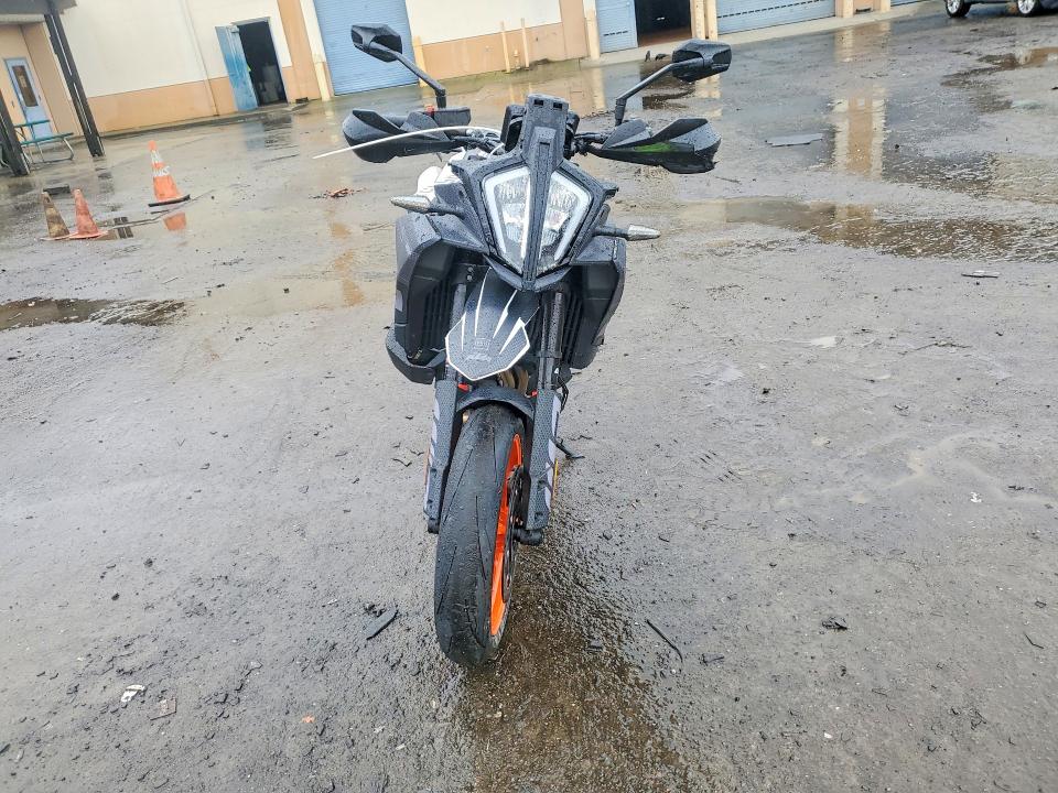 Aukcja sprzedaży 2024 Ktm 890, vin: VBKTS6403RM879292, numer aukcji: 77719595