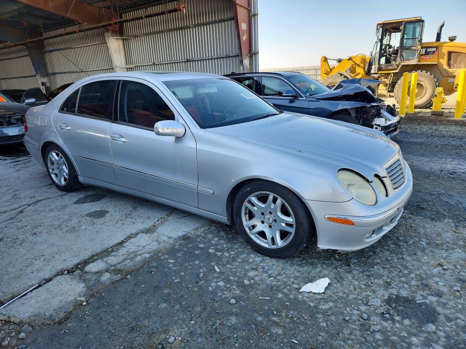 76203925 :رقم المزاد ، WDBUF65J53A130633 vin ، 2003 Mercedes-benz E مزاد بيع