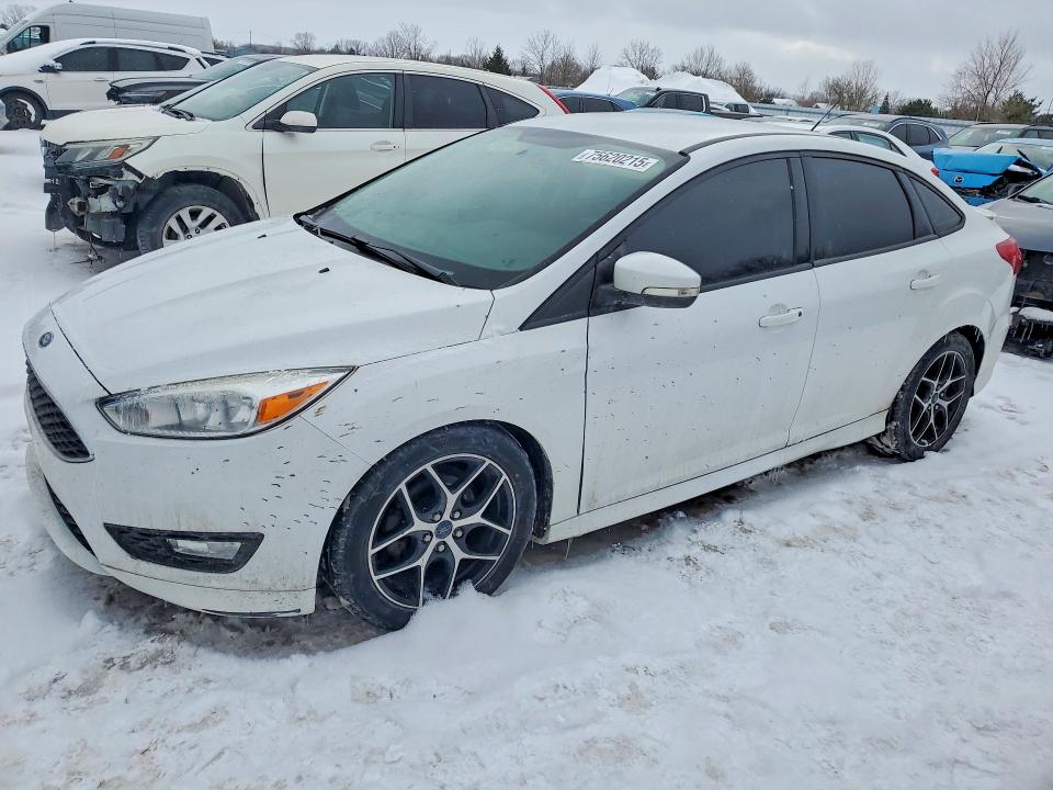 75620215 :رقم المزاد ، 1FADP3F27GL272969 vin ، 2016 Ford Focus مزاد بيع