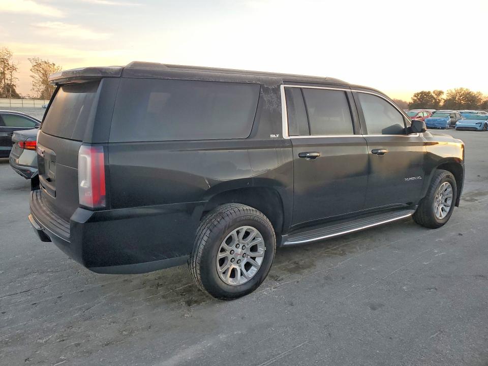 75667235 :رقم المزاد ، 1GKS1GKC3JR384587 vin ، 2018 Gmc Yukon Xl C مزاد بيع