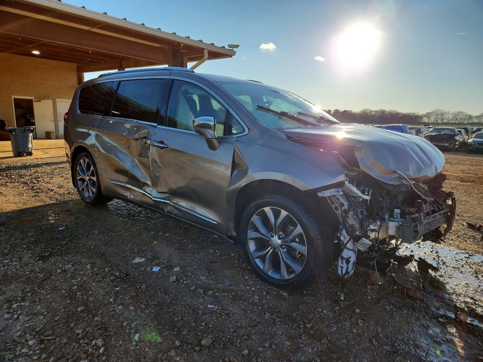 2018 Chrysler Pacifica მანქანა იყიდება აუქციონზე, vin: 2C4RC1GGXJR318352, აუქციონის ნომერი: 78710145