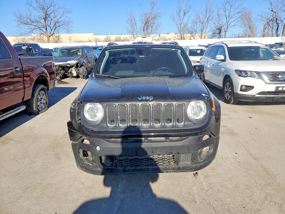77608625 :رقم المزاد ، ZACCJABB6JPH46818 vin ، 2018 Jeep Renegade مزاد بيع