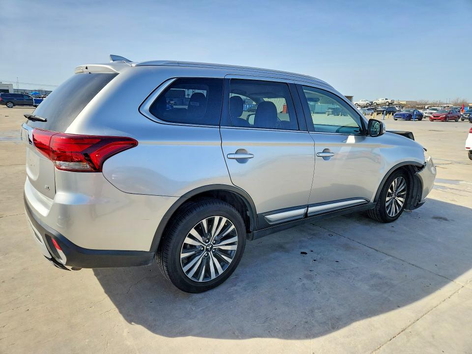 Продаж на аукціоні авто 2020 Mitsubishi Outlander, vin: JA4AD3A38LJ000601, номер лоту: 78554845