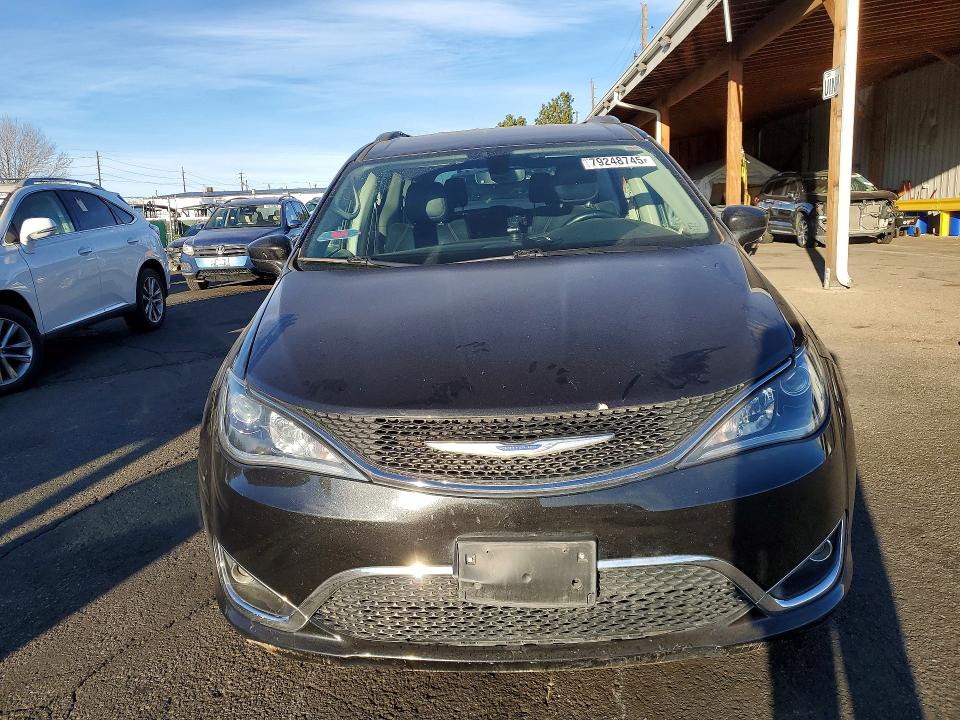 79248745 :رقم المزاد ، 2C4RC1BG6KR593208 vin ، 2019 Chrysler Pacifica مزاد بيع