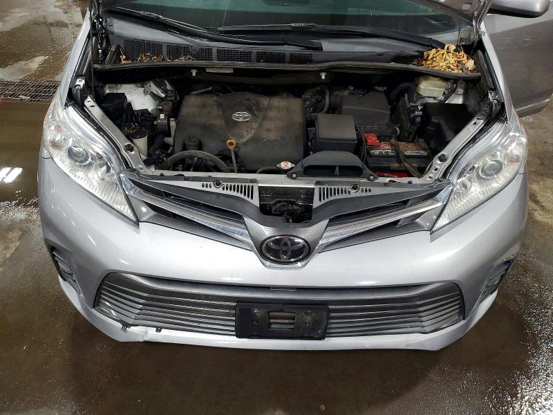 Продаж на аукціоні авто 2018 Toyota Sienna, vin: 5TDDZ3DC0JS203837, номер лоту: 75191445
