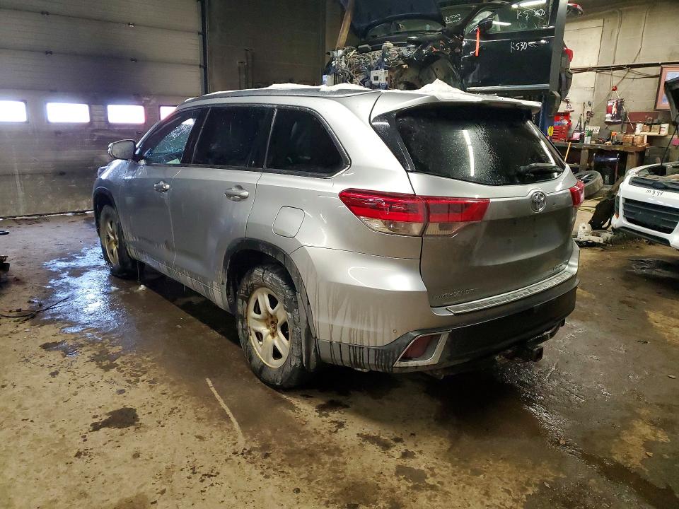 Продажа на аукционе авто 2017 Toyota Highlander, vin: 5TDDZRFH3HS364785, номер лота: 74348565