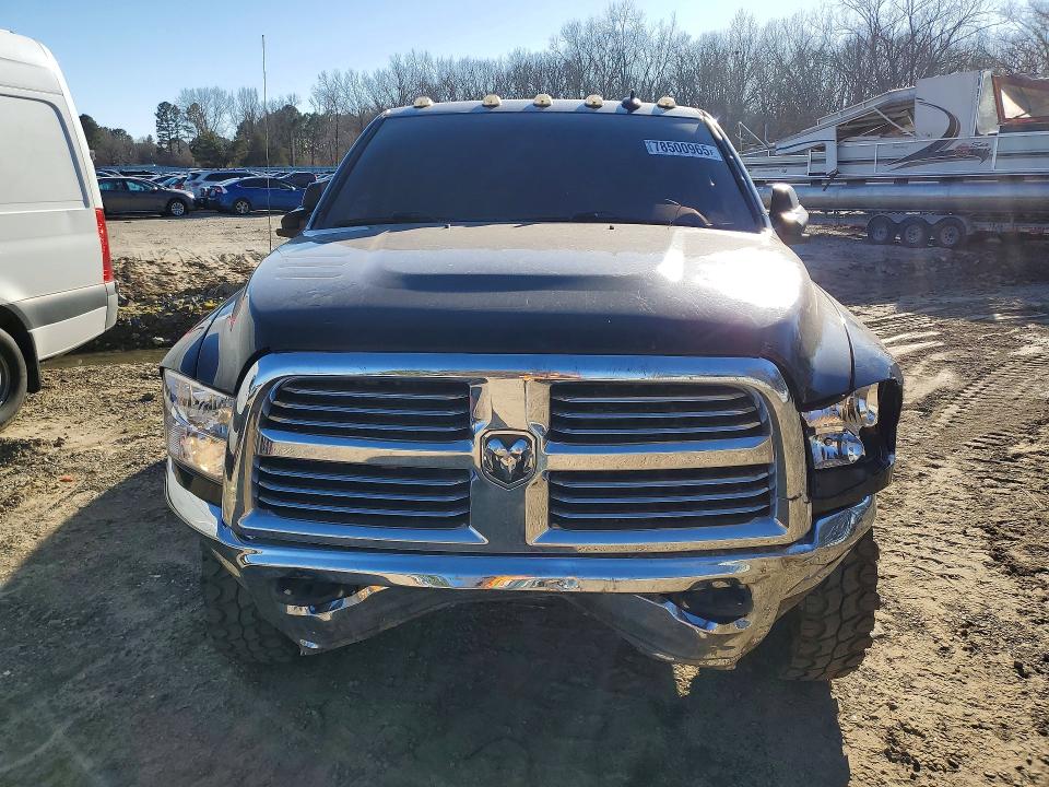 78500965 :رقم المزاد ، 3C63RRHJ0JG300095 vin ، 2018 Ram 3500 مزاد بيع