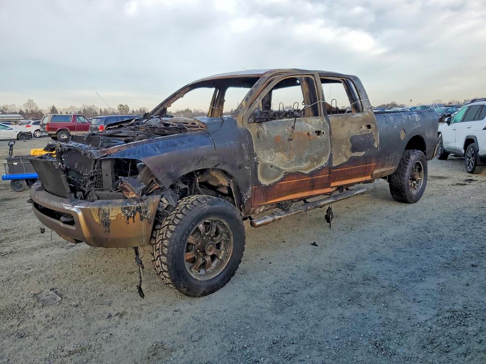Auction sale of the 2017 Ram 2500, vin: 3C6UR5HL4HG615586, lot number: 72266775