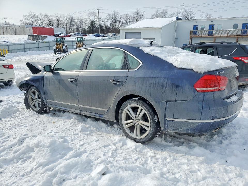 76024125 :رقم المزاد ، 1VWBN7A37DC129740 vin ، 2013 Volkswagen Passat مزاد بيع