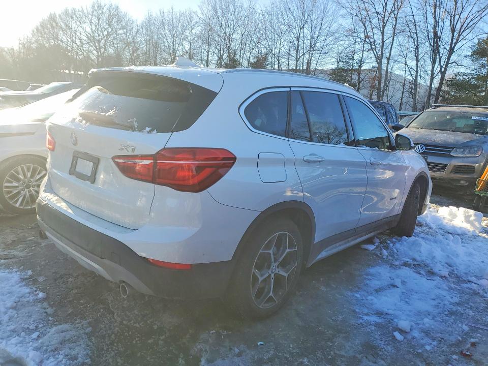 76354915 :رقم المزاد ، WBXHT3C30J5K29609 vin ، 2018 Bmw X1 مزاد بيع