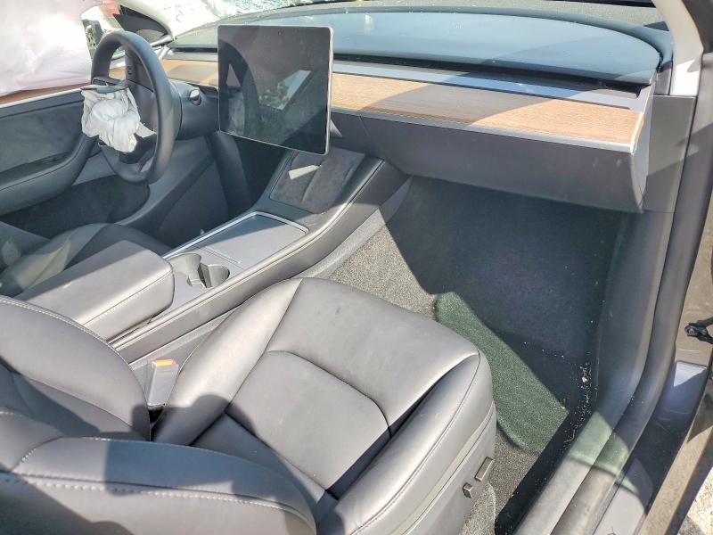 77579235 :رقم المزاد ، 7SAYGDED1RF051266 vin ، 2024 Tesla Model Y مزاد بيع