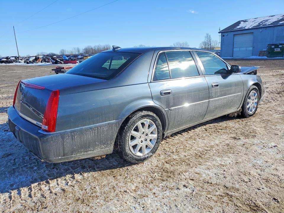 2011 Cadillac Dts მანქანა იყიდება აუქციონზე, vin: 1G6KH5E64BU105179, აუქციონის ნომერი: 75805725