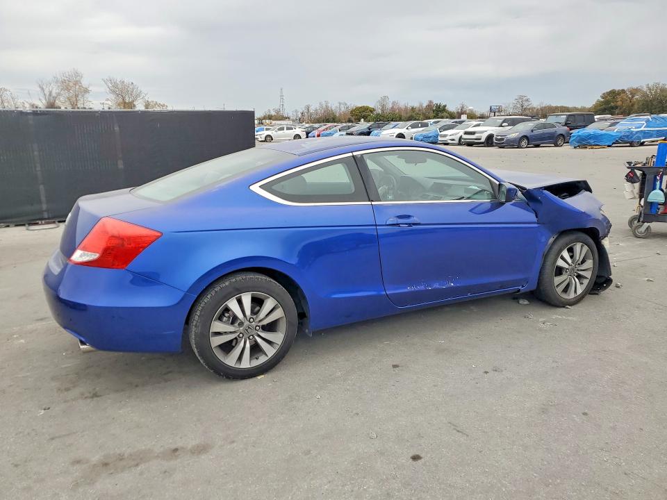 Продажа на аукционе авто 2011 Honda Accord, vin: 1HGCS1B36BA015234, номер лота: 76851385