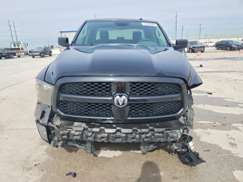 76444905 :رقم المزاد ، 3C6RR6KT0HG773721 vin ، 2017 Ram 1500 مزاد بيع