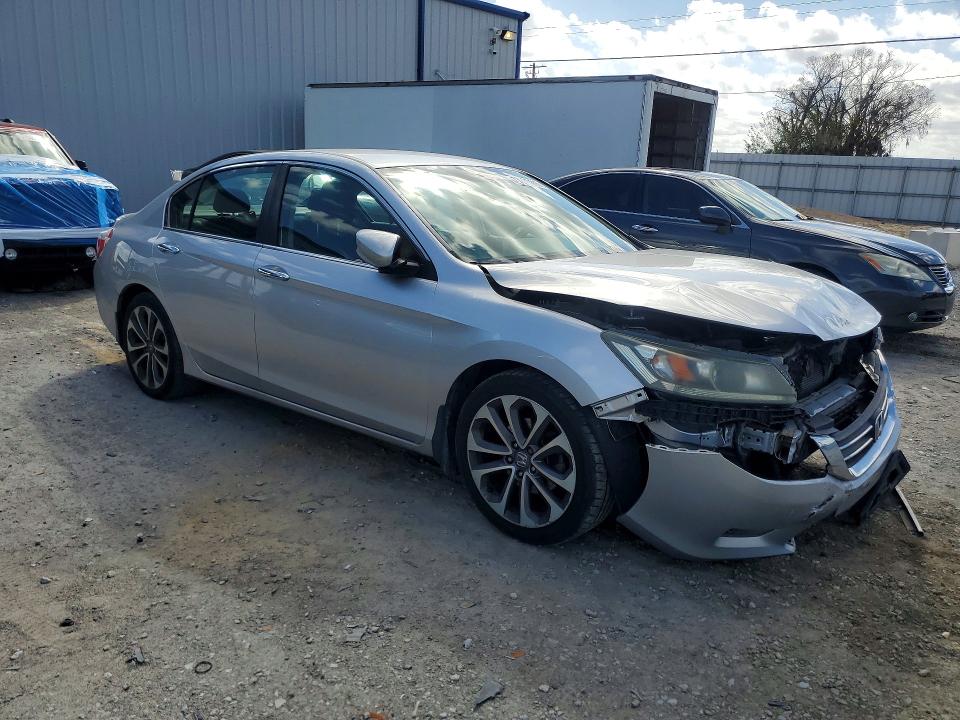 Aukcja sprzedaży 2015 Honda Accord, vin: 1HGCR2F50FA123657, numer aukcji: 77830115