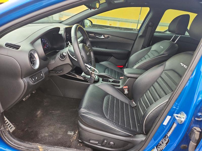 77668945 :رقم المزاد ، 3KPF54AD6PE587052 vin ، 2023 Kia Forte مزاد بيع